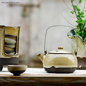 穩(wěn)步前行 2013